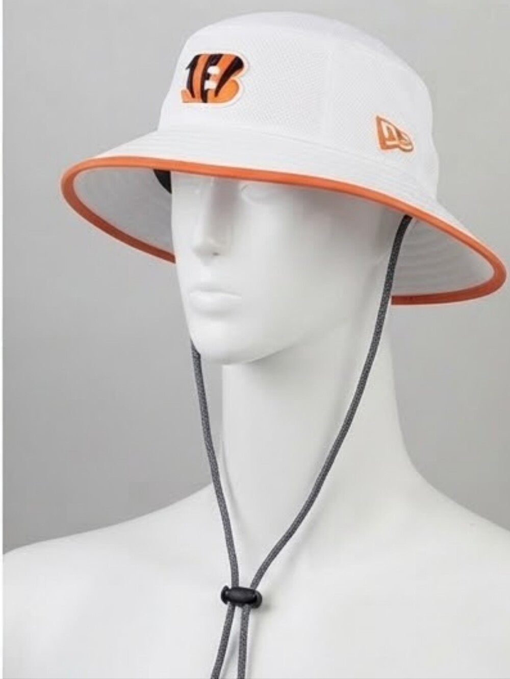 Cincinnati Bengals New Era NFL Training Camp White Bucket Hat Sideline S/M